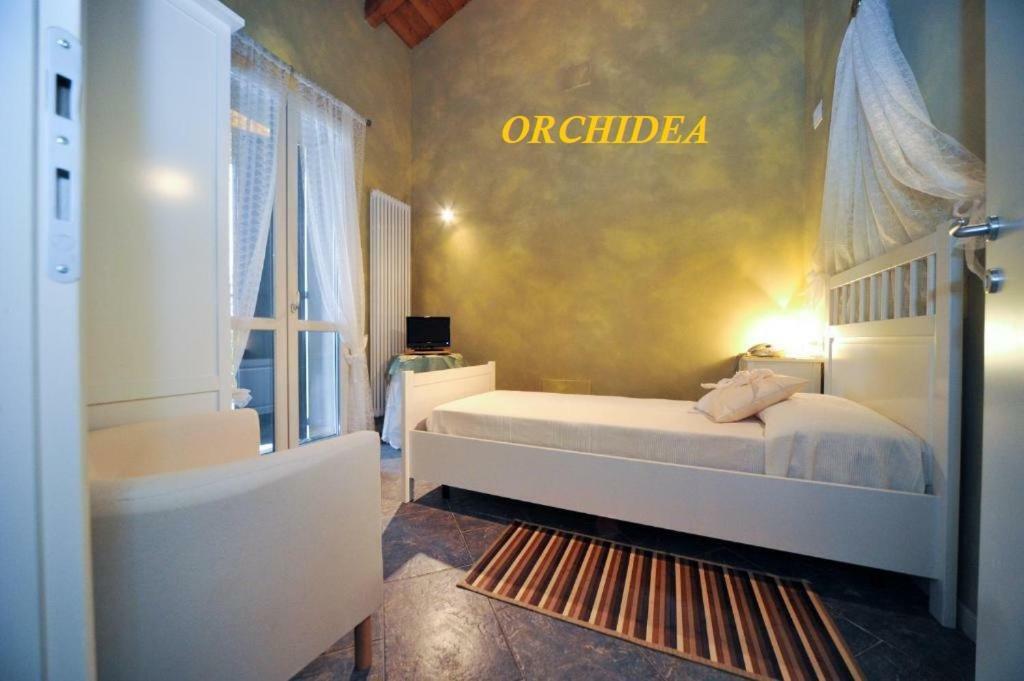 La Corte Splendente Castello d'Argile Bagian luar foto
